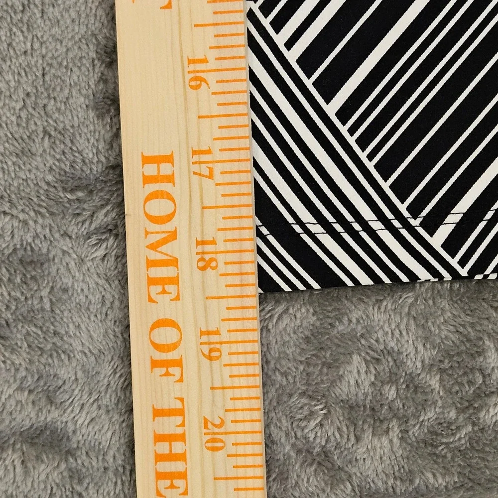 The Limited Womens Geometric Abstract Stripe Sleeveless Boat Neck Shell Top M - Picture 7 of 7